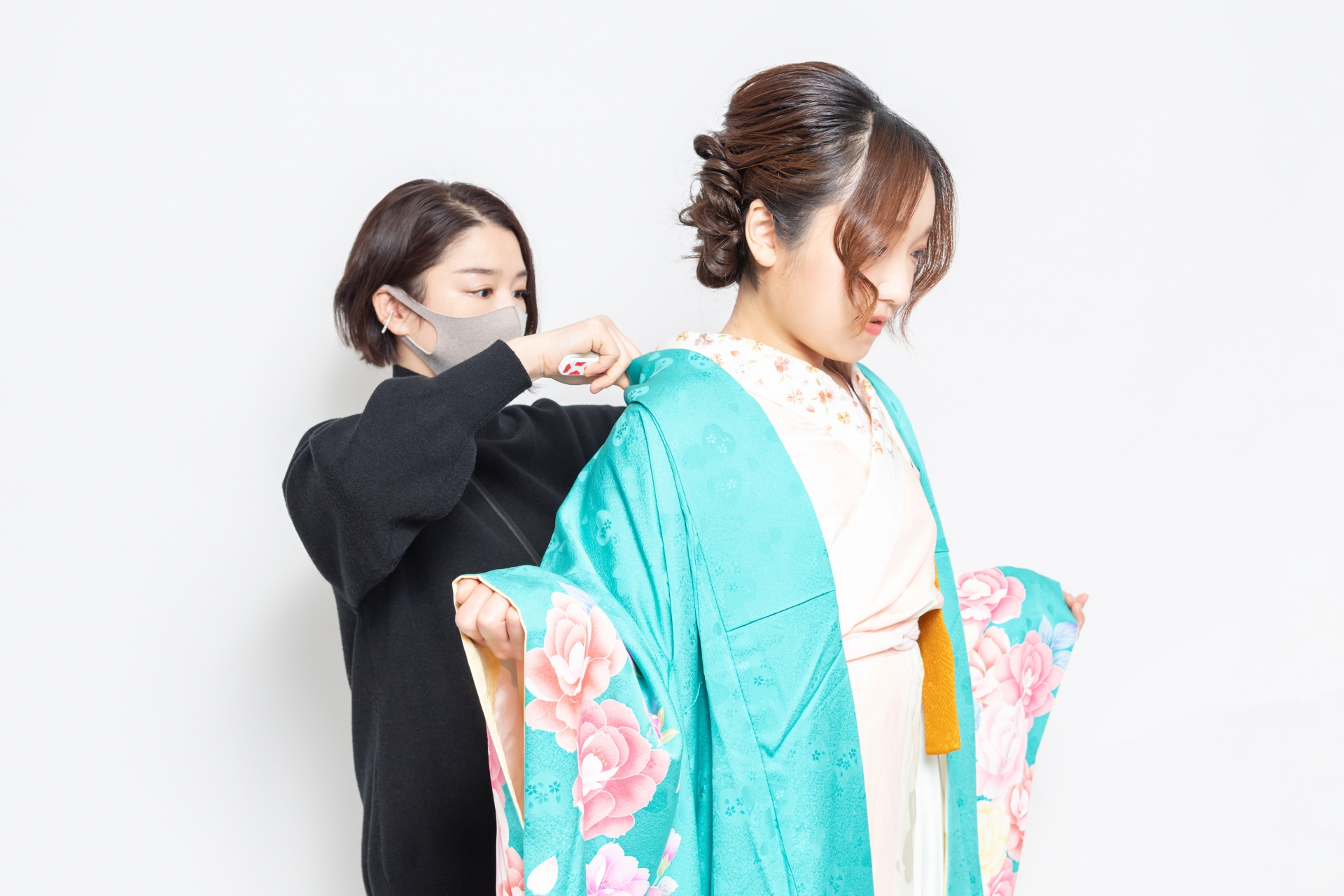 成人式で振袖を着る前日までの準備と当日の確認ポイント | 清水屋呉服
